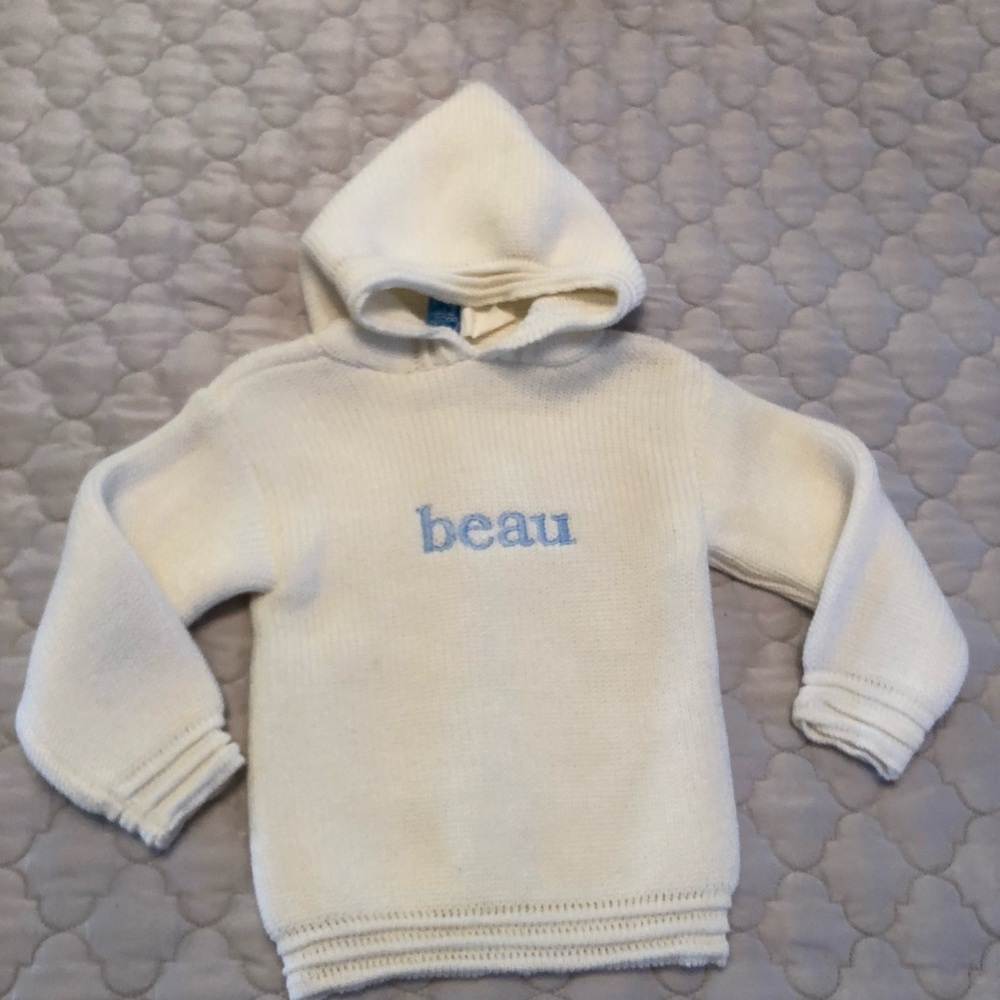 Beau hooded sweater